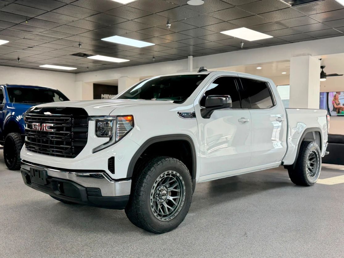 gmc sierra 1500 2024 3GTUUBED9RG300786 image gmc sierra 1500 2024 3GTUUBED9RG300786 image